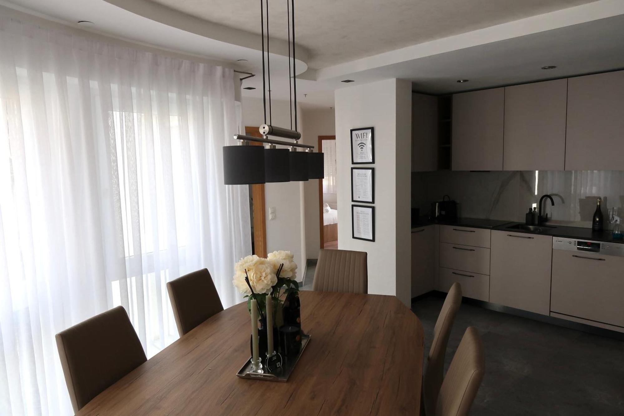 Old Apartment Кобленц Екстериор снимка