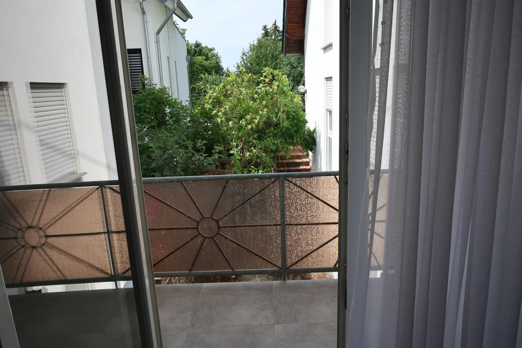 Old Apartment Кобленц Екстериор снимка